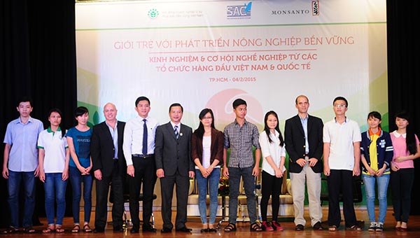 Monsanto: Sustainable agriculture a smart choice to feed world population thumbnail