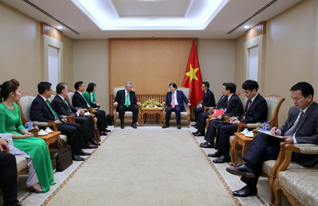 US firm plans to invest in electric automobile production