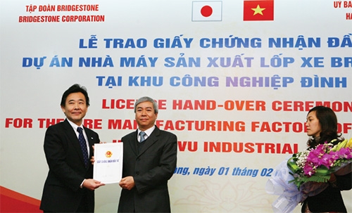 A revision to the decentralisation policy for foreign direct investment would enhance development, some authorities argue