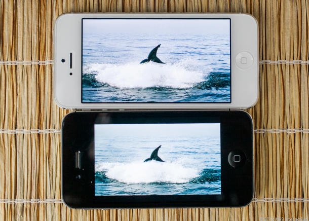 iPhone 5 and iPhone 4S video playback of the same 1080p nature video.