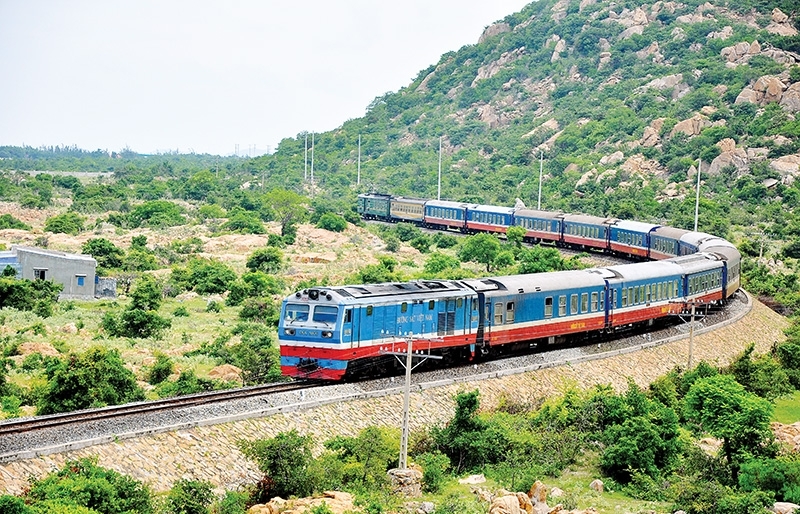 Creaking infrastructure bites into rail network's potential - Vimarsana News