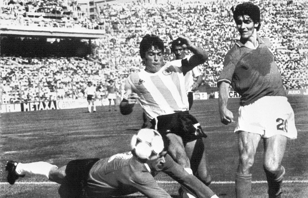 Italy"s 1982 World Cup hero Paolo Rossi dead at 64 - Vimarsana News
