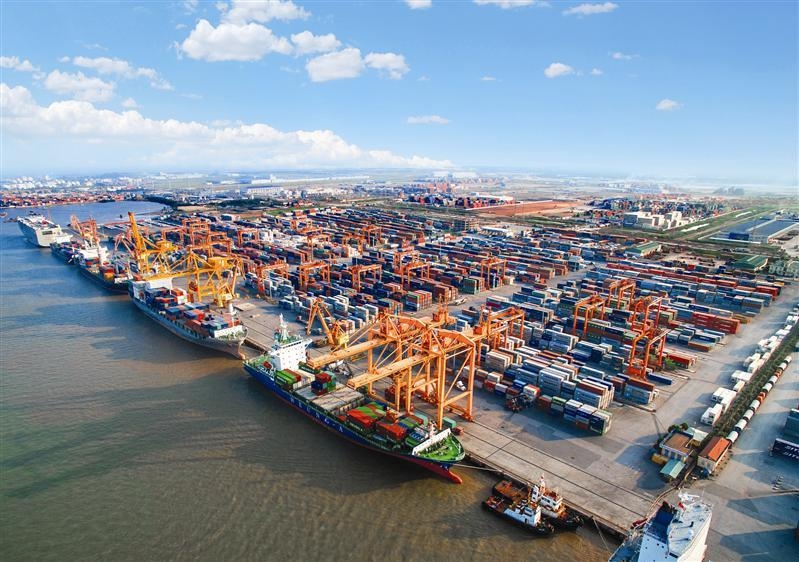 Build up terminals 5 and 6 of Haiphong"s Lach Huyen Port - Vimarsana News