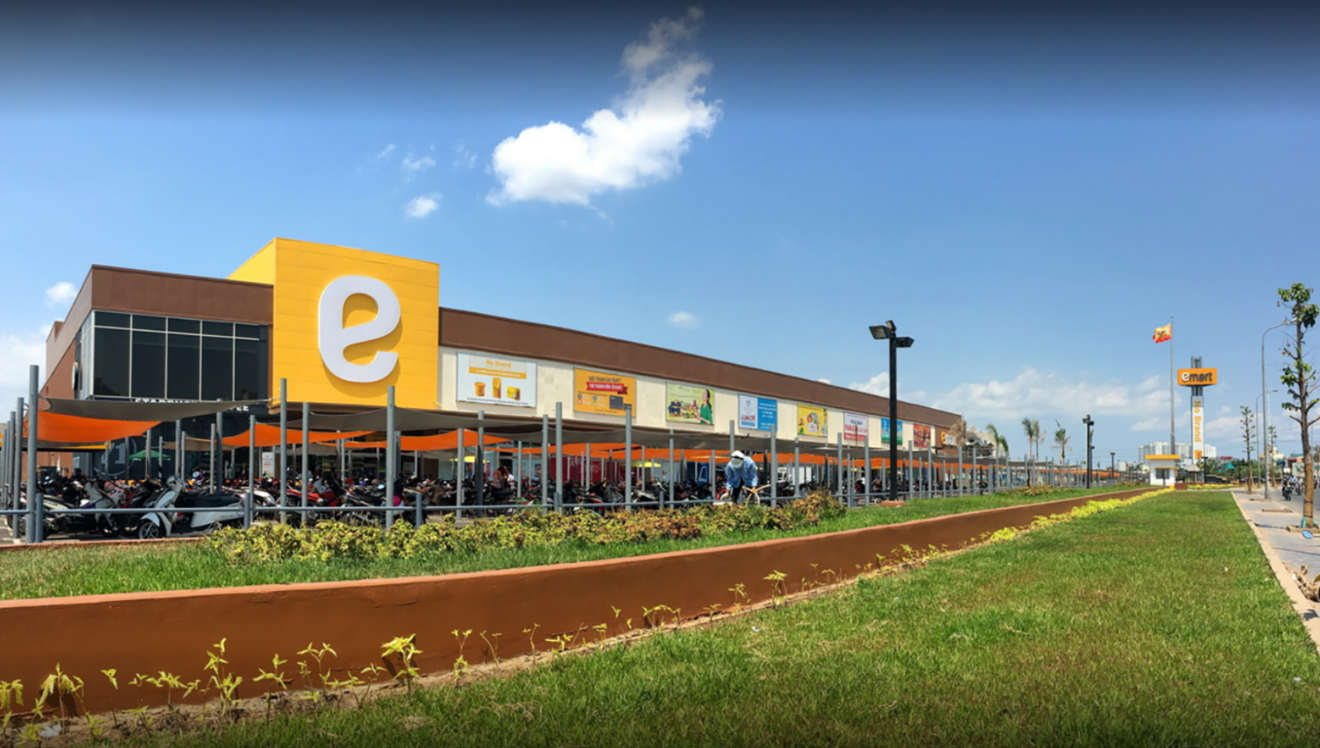 Locals step up M&A retail strategy with foreign players - Vimarsana News