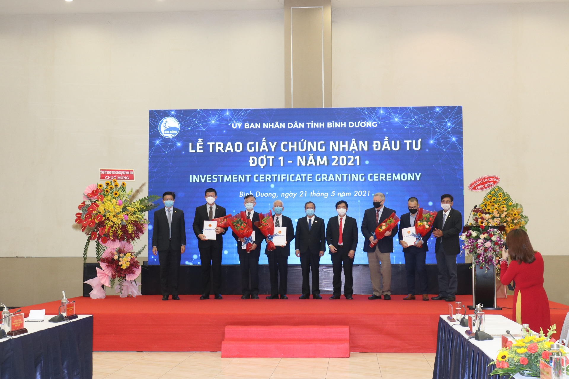 binh duong licenses five foreign invested projects of 1 billion